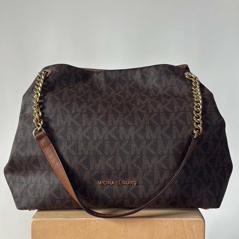 Michael Kors Jet Set Large Logo Chain Tote Bag